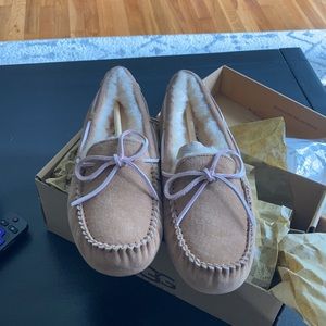 Ugg Dakota slide slipper tan and pink women’s sz8